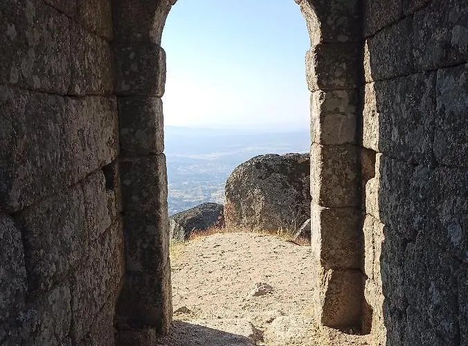 Lugar Sao Salvador De * Monsanto